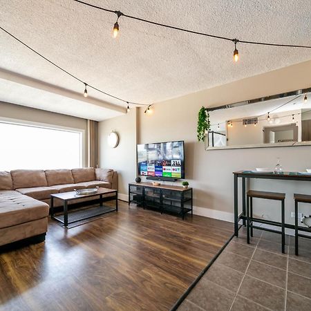 Ferienwohnung Rustic & Rogers Place, Free Parking! Edmonton Exterior foto