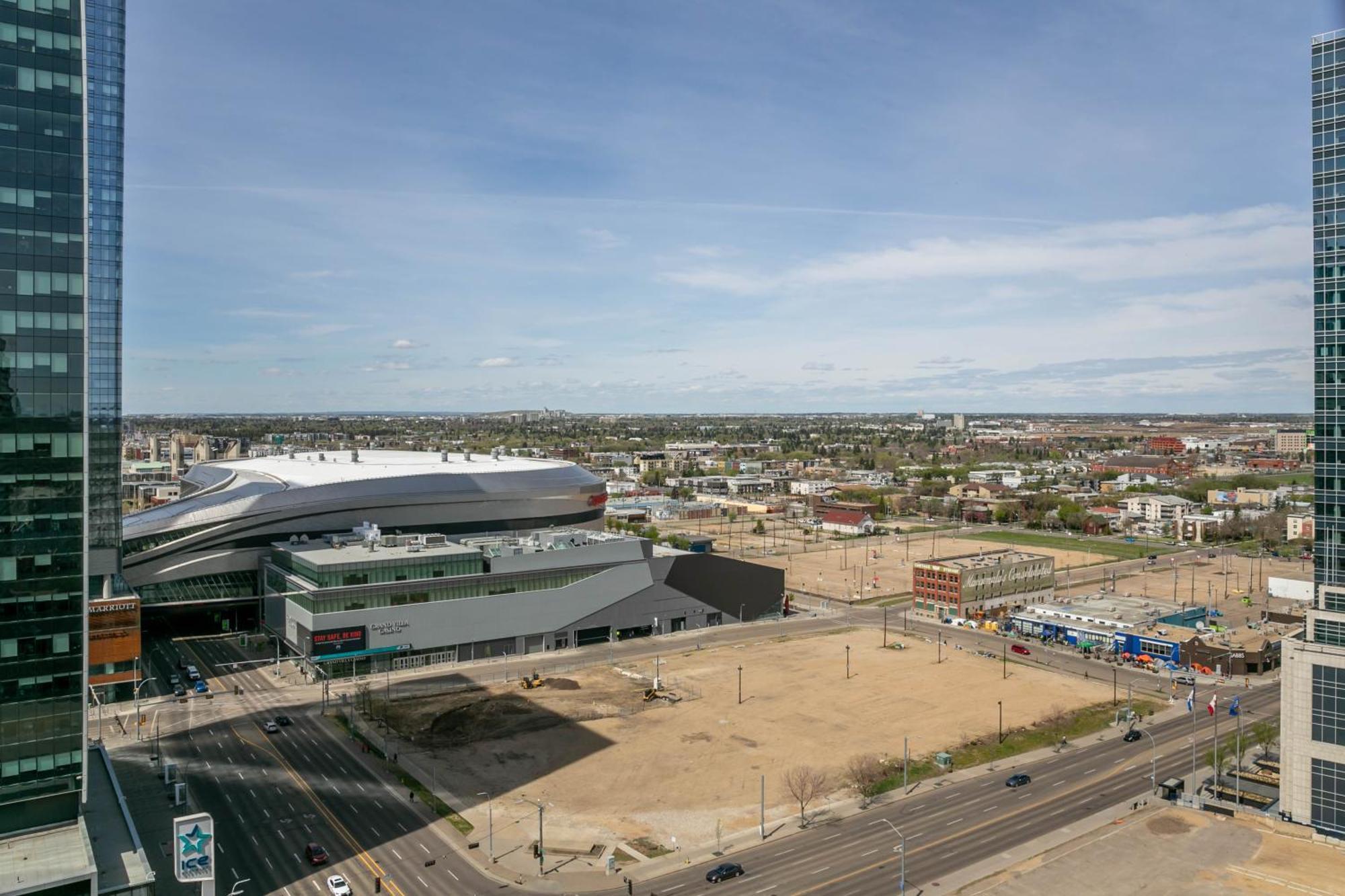 Ferienwohnung Rustic & Rogers Place, Free Parking! Edmonton Exterior foto